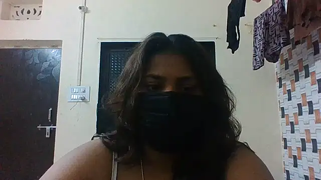 Hotmilfxox online show from 06/24/26, 02:38