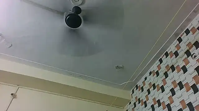 Hotmilfxox online show from 07/06/26, 04:42