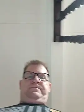 Snapshot of J83560Jason chatting on 07/06/26, 04:09 J83560Jason online show from 07/06/26, 04:09
