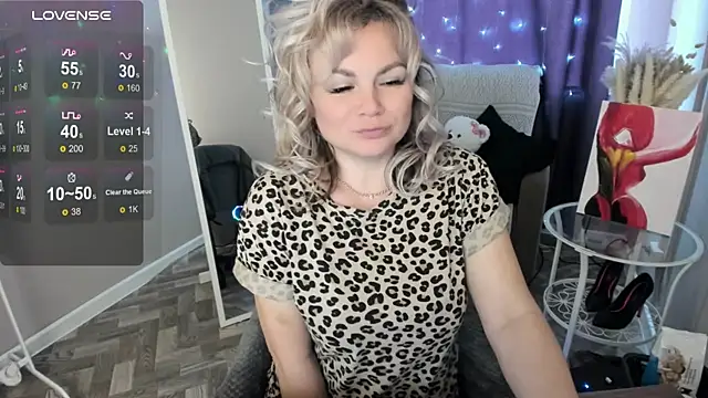 candy queeen online show from 05/09/26, 03:45