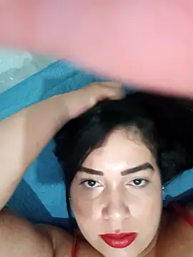 Snapshot of Ceccii chatting on 03/05/25, 12:27 Ceccii online show from 03/05/25, 12:27