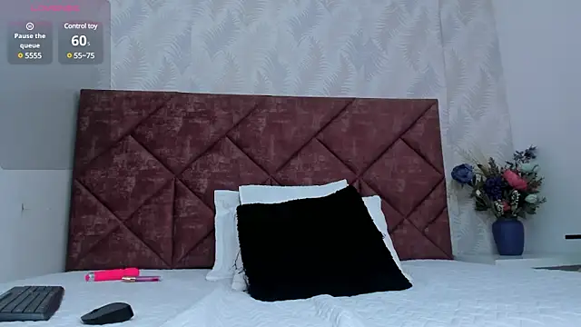  karla Brunette  online show from 12/14/24, 04:20