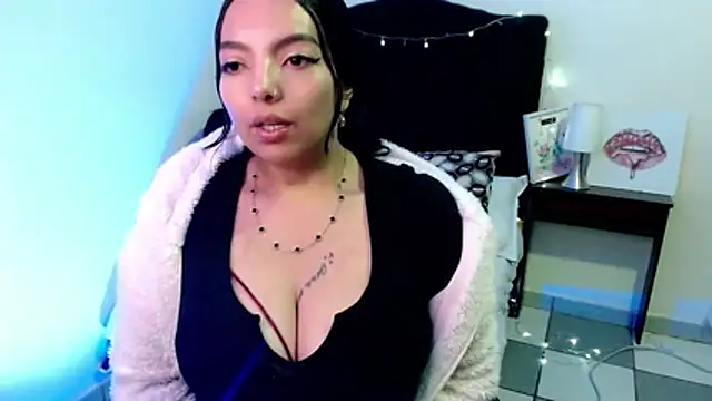 loren tits24 online show from 06/17/26, 06:42