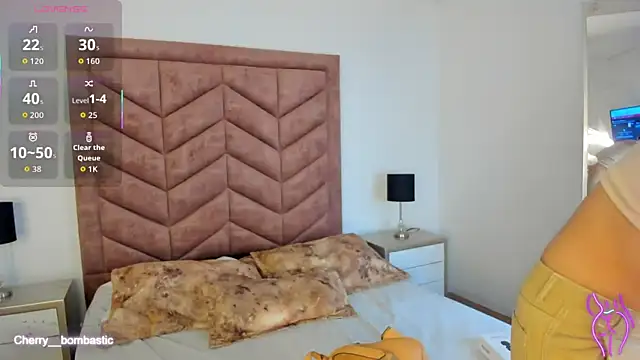 AnnyCherry  online show from 09/17/25, 04:30