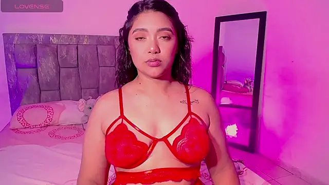 Snapshot of DIANEE_01 chatting on 02/01/26, 07:45 DIANEE 01 online show from 02/01/26, 07:45