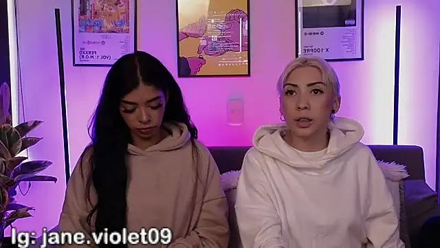 Snapshot of jane_hart_ chatting on 12/03/25, 01:09 jane hart online show from 12/03/25, 01:09