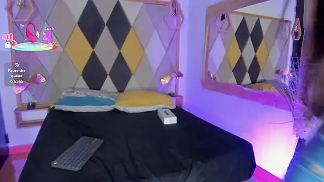 SamanthaFerrer  online show from 07/28/26, 12:23