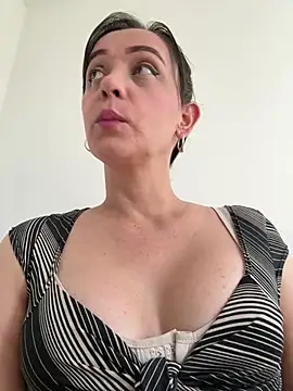 natalie cowens online show from 06/17/26, 10:00
