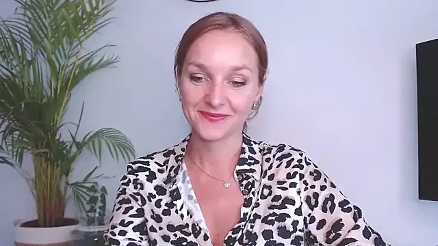 AliciaDesire online show from 09/12/25, 06:35