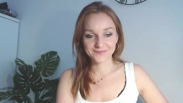 Snapshot of AliciaDesire chatting on 03/18/26, 06:49 AliciaDesire online show from 03/18/26, 06:49