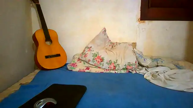 couplemilk online show from 06/14/26, 09:06