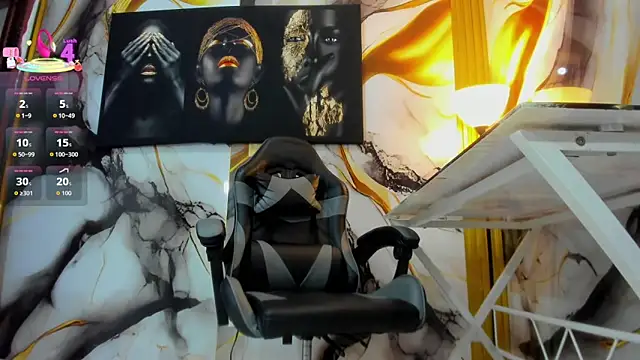 Snapshot of Thomas_shelbys chatting on 10/31/25, 03:18 Thomas shelbys online show from 10/31/25, 03:18