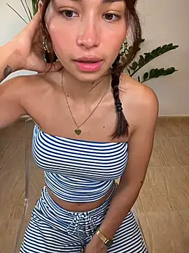 Adriennesexxx online show from 07/13/26, 10:40