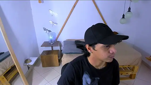 Snapshot of Brand_habes chatting on 10/13/25, 07:14 Brand habes online show from 10/13/25, 07:14