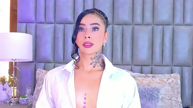 Snapshot of GiahDaniels chatting on 06/20/26, 08:44 GiahDaniels online show from 06/20/26, 08:44
