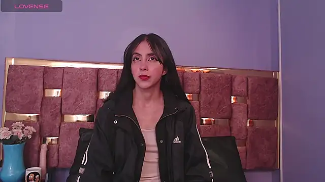 Snapshot of ling_ling24 chatting on 02/05/25, 03:13 ling ling24 online show from 02/05/25, 03:13