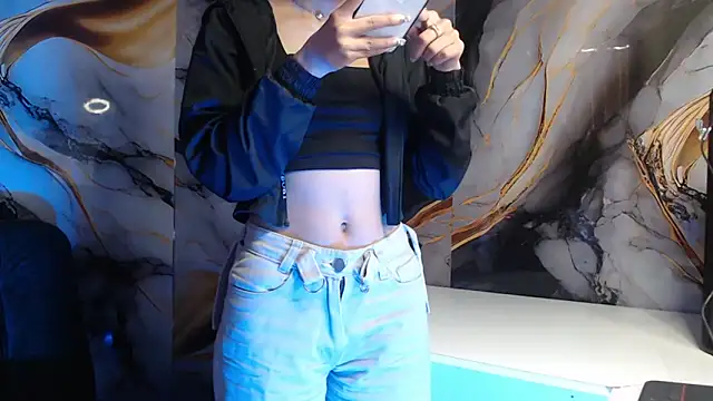 Snapshot of ling_ling24 chatting on 10/04/25, 12:03 ling ling24 online show from 10/04/25, 12:03