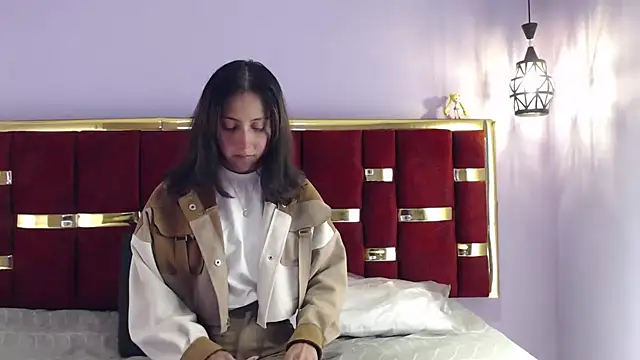 Snapshot of ling_ling24 chatting on 10/11/25, 03:06 ling ling24 online show from 10/11/25, 03:06