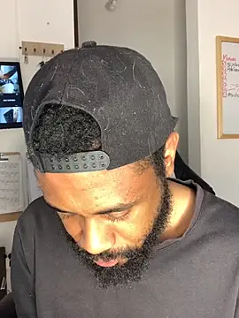 Snapshot of KaelMoreau chatting on 10/11/25, 11:31 KaelMoreau online show from 10/11/25, 11:31