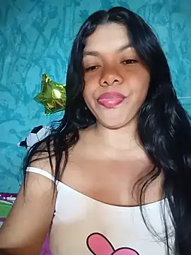 DIORA Latina online show from 06/16/26, 03:31