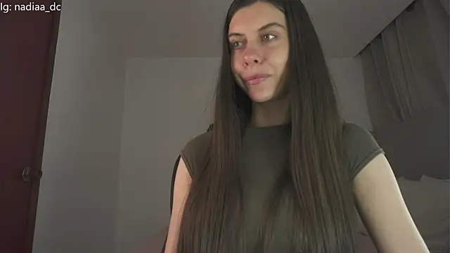 Nadiaa  online show from 06/10/26, 03:29