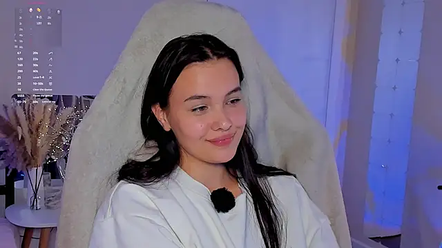 Snapshot of _Sweetie_ chatting on 10/07/25, 02:58 Sweetie online show from 10/07/25, 02:58