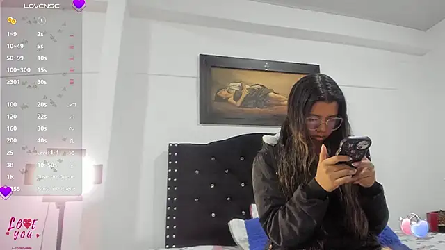 Vahiolet smith online show from 11/29/25, 02:36