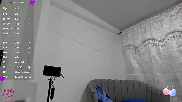 Vahiolet smith online show from 12/02/25, 03:56