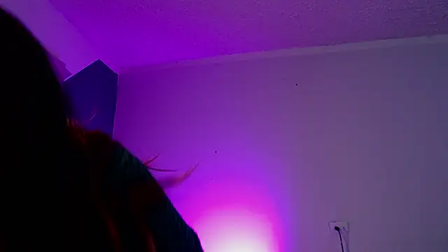 Snapshot of Miiaa_wallace chatting on 01/15/25, 12:36 Miiaa wallace online show from 01/15/25, 12:36