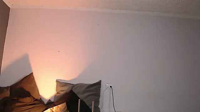 Snapshot of Miiaa_wallace chatting on 02/06/25, 01:16 Miiaa wallace online show from 02/06/25, 01:16