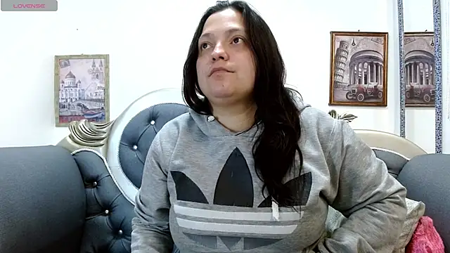 KataleyaStiward online show from 05/27/26, 12:57