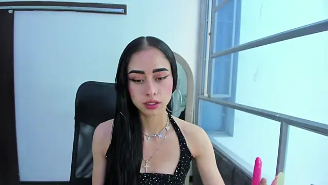 Snapshot of AnnySweett_ chatting on 09/10/25, 04:18 AnnySweett online show from 09/10/25, 04:18