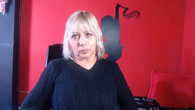 KLOE PIELL online show from 06/10/26, 04:39