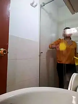 Snapshot of Lizeth_rey1 chatting on 01/27/25, 06:31 Lizeth rey1 online show from 01/27/25, 06:31