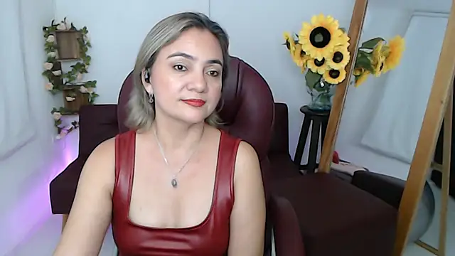 Ghada milf online show from 07/16/26, 11:00