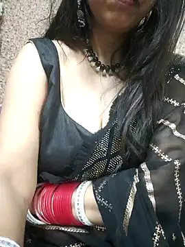 Snapshot of Aradhya-Sharma chatting on 02/05/25, 03:34 Aradhya-Sharma online show from 02/05/25, 03:34