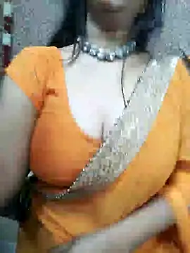 Snapshot of Aradhya-Sharma chatting on 02/11/25, 11:44 Aradhya-Sharma online show from 02/11/25, 11:44