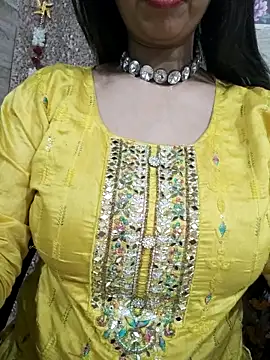 Snapshot of Aradhya-Sharma chatting on 02/25/25, 02:44 Aradhya-Sharma online show from 02/25/25, 02:44