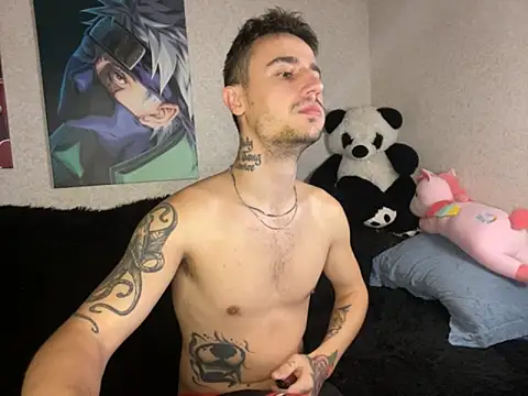 Snapshot of Mike_severi2 chatting on 10/04/25, 06:11 Mike severi2 online show from 10/04/25, 06:11