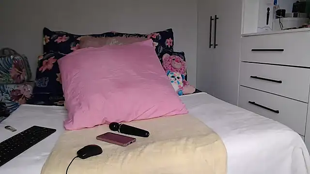 Amberbela online show from 11/05/25, 06:57