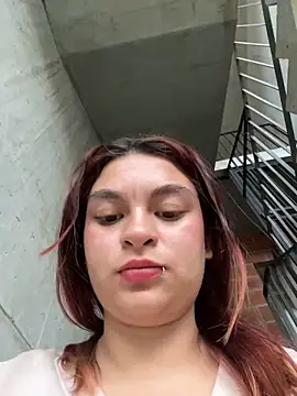 Snapshot of MiaLujan_ chatting on 12/23/24, 10:44 MiaLujan online show from 12/23/24, 10:44