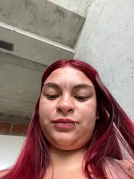 Snapshot of MiaLujan_ chatting on 02/23/25, 01:32 MiaLujan online show from 02/23/25, 01:32