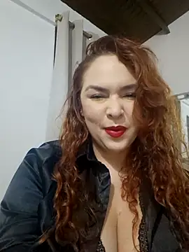 Snapshot of doctora-danna chatting on 11/19/25, 09:20 doctora-danna online show from 11/19/25, 09:20