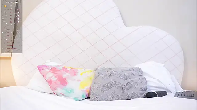 Snapshot of Camilaperson chatting on 11/06/25, 08:54 Camilaperson online show from 11/06/25, 08:54