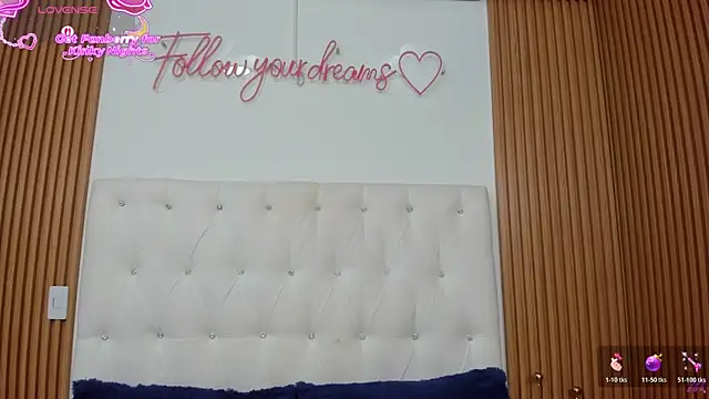 MartinaWestt online show from 07/11/26, 01:08