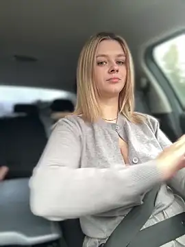 Love Bri online show from 10/15/25, 10:26