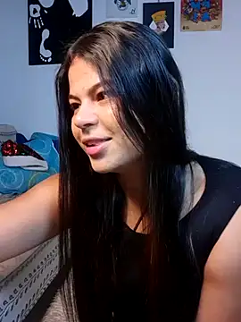 Snapshot of Cleo_hills chatting on 12/27/24, 01:07 Cleo hills online show from 12/27/24, 01:07