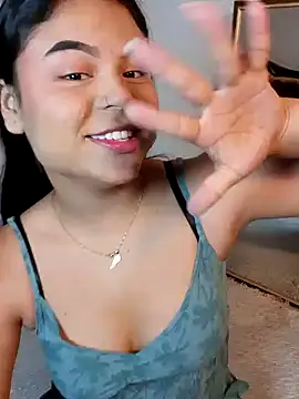 Snapshot of Cleo_hills chatting on 01/24/25, 01:36 Cleo hills online show from 01/24/25, 01:36