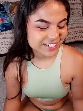 Snapshot of Cleo_hills chatting on 02/27/25, 01:07 Cleo hills online show from 02/27/25, 01:07
