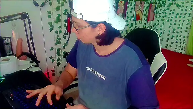 Andy gray online show from 06/12/26, 04:06